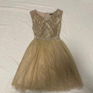 Girls dress
